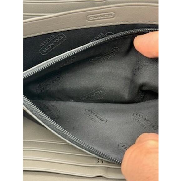 Coach Black Leather and Canvas Stripe on Spine Continental Wallet - Picture 12 of 13